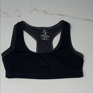 Set Active Exclusive Equinox Sports Bra in Black & Gray | S
